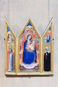 Tryptyk, tronująca Madonna z Dzieciątkiem z aniołami (w środku), anioł zwiastowania i św. Augustyn (po lewej), dziewica anncjatywna i św. Monika (po prawej)