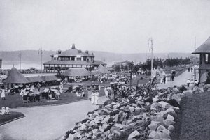 Ogólny widok na plażę, Durban (zdjęcie czarno-białe) autorstwa South African Photographer