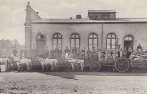 Historyczne widoki, ostatni autokar z angielską pocztą i starą pocztą (zdjęcie czarno-białe) autorstwa South African Photographer
