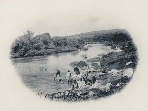 Jak pranie się ubrań w Transwalu (zdjęcie czarno-białe) autorstwa South African Photographer