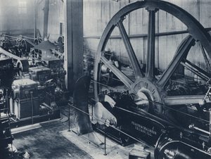 Wnętrze, pomieszczenie silnika i dynama, Crown Reef Gold Mining Company (zdjęcie czarno-białe) autorstwa South African Photographer
