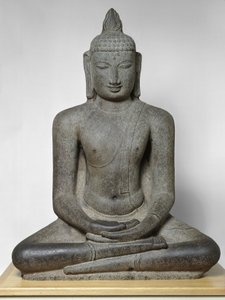 Budda Siakjamuni siedzący w medytacji (Dhyanamudra), okres Chola, ok. XII w. (granit)