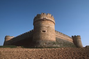 Trzy wieże narożne i mury obwodowe od dołu autorstwa Spanish School