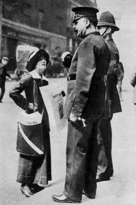 Sufrażystka w konfrontacji z dwoma policjantami, 1913 1937.