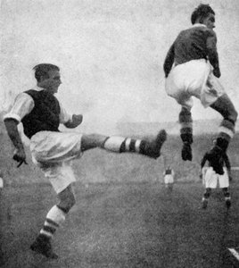 Akcja z meczu Arsenalu z Chelsea, c1936-c1944