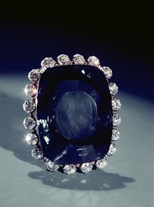Broszka Logana (szafir i diament)