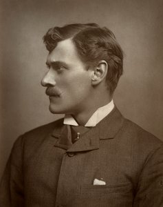 Frederick Leslie , brytyjski aktor, piosenkarz, komik i dramaturg, 1884