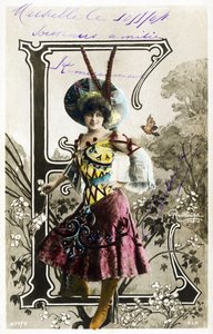 E : Constance Elise De Vere , francuska aktorka pochodzenia angielskiego urodzona w Belgii - Teatr Marigny, Paryż - Alfabet na pocztówce autorstwa Studio Reutlinger