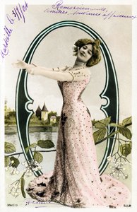 O b: Agustina Otero Iglesias, pseudonim Caroline Otero zwana La Belle Otero, piosenkarka, tancerka kabaretowa i ważna kurtyzana z Belle Epoque - Alfabet na pocztówce