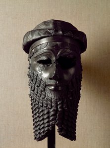 Sztuka sumeryjska: głowa króla, być może Naram-Sin (Naram Sin) (2254-2218 pne). Rzeźba z brązu. Około 2250 pne Wym. 36x20 cm Bagdad, Narodowe Muzeum Iraku