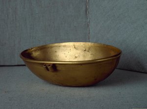 Cywilizacja sumeryjska: owalny puchar ze złota. Ciemny. 15 cm Bagdad, Narodowe Muzeum Iraku autorstwa Sumerian Sumerian