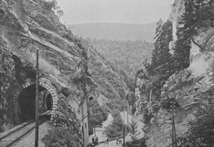 Wąwóz Moutier (zdjęcie czarno-białe) autorstwa Swiss Photographer