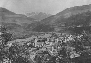 Ilanz, Widok ogólny (zdjęcie czarno-białe) autorstwa Swiss Photographer