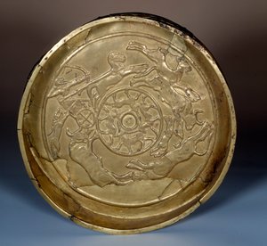 Sztuka Wschodu: polowanie na patere w złocie, ok. 1200 p.n.e. zrealizowany w Syrii. Paryż, Musee du Louvre