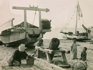 Rodzina rybacka w Japonii około 1900-1915 r. (zdjęcie)