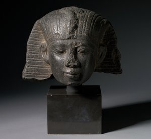 Głowa króla, 21 lub 22 dynastia, ok. 1069-715 pne autorstwa Third Intermediate Period Egyptian