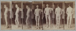 Fotografie stojącego nagiego modela Józefa Smitha, ok. 1930 r. 1883.