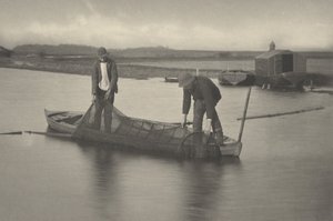 Podnoszenie sieci na węgorze, 1886 (zdjęcie)