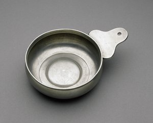 Porringer, ok. 1793-1796 lub ok. 1799-1824 (cyna) autorstwa Thomas Melville