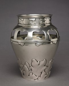 Wazon, firma Antona Michelsena, 1900 autorstwa Thorvald Bindesboll