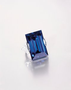 Rockefeller Sapphire (diamenty, szafir i platyna)