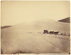 [Piaszczyste wzgórza pustynne w pobliżu Sink of Carson w stanie Nevada]