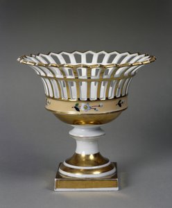 Kosz z owocami, ok. 1826-1838 (porcelana twarda z emalią i złoceniem) autorstwa Tucker China Factory
