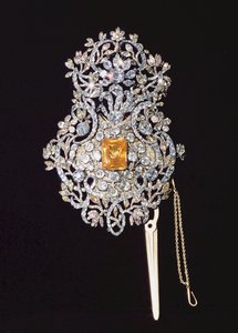 Turecka Reszma (naczółek), wysadzana drogocennymi kamieniami, XVIII w.