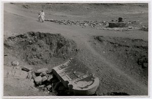 Fragmenty steli, Aksum, Etiopia, zdjęcie autorstwa Ugo Monneret de Villard