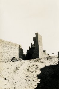 Klasztor św. Symeona, Asuan, Egipt, zdjęcie autorstwa Ugo Monneret de Villard autorstwa Ugo Monneret de Villard