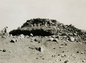 Ruiny w regionie Goz Regeb, Sudan, zdjęcie autorstwa Ugo Monneret de Villard, ok. 1925 r.