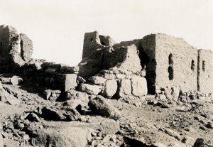 Ruiny na wyspie Bigeh, Egipt, zdjęcie autorstwa Ugo Monneret de Villard autorstwa Ugo Monneret de Villard