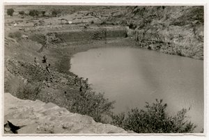 Zbiornik wodny w pobliżu Axum, Etiopia, zdjęcie Ugo Monneret de Villard autorstwa Ugo Monneret de Villard