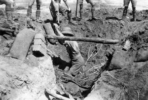 Zawalona ziemianka brytyjska, Mezopotamia, I wojna światowa, 1918 r. autorstwa Unbekannt