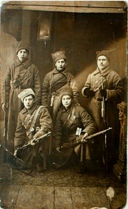 Grupa żołnierzy Armii Czerwonej przed wyjazdem na front, Piotrogród, Rosja, 1918 autorstwa Unbekannt