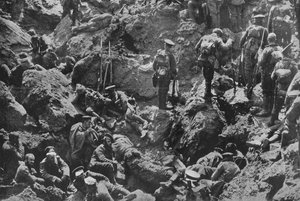 Niezwykła fotografia wojenna, wydobyta i schwytana przez Brytyjczyków, 1915 r. autorstwa Unbekannt