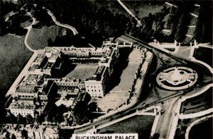 Widok z lotu ptaka na Pałac Buckingham, 1939 autorstwa Unbekannt