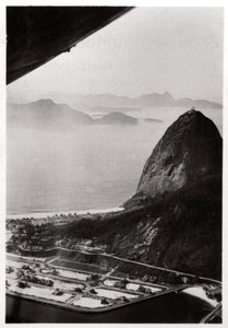 Widok z lotu ptaka na Głowę Cukru, Rio de Janeiro, Brazylia, z Zeppelina, 1930 1933 autorstwa Unbekannt