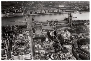 Widok z lotu ptaka na Westminster w Londynie z Zeppelina, 1931 1933 autorstwa Unbekannt