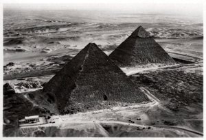 Piramidy w Gizie w Egipcie z lotu ptaka z Zeppelina, 1931 1933 autorstwa Unbekannt