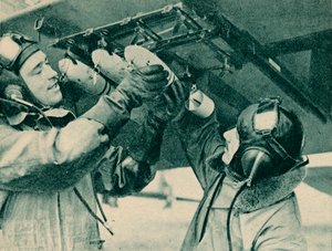 Obserwator lotnictwa odbywający szkolenie bombowe, 1940 autorstwa Unbekannt