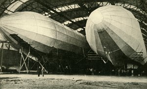 Sterowce w hangarze, I wojna światowa, 1914, ok.1920. autorstwa Unbekannt