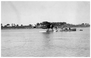 Alan Cobhams De Havilland DH50 lądowanie na Tygrysie, Irak, 1926 autorstwa Unbekannt