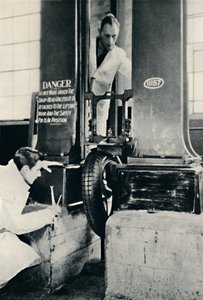 Próba uderzeniowa w laboratorium testowym Dunlop, 1937 autorstwa Unbekannt