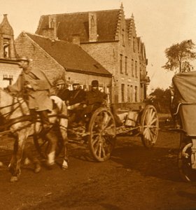 Artyleria w górę linii, c1914-c1918 autorstwa Unbekannt