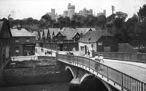 Zamek i most Arundel, Arundel, West Sussex, c1900-c1920s autorstwa Unbekannt