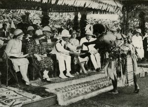 W Suva na Fidżi. Przedstawienie zęba Tabua kaszalota ...1927, 1937. autorstwa Unbekannt