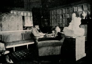 Auguste Rodin wśród jego książek przy Rue De Varenne 77, ok. 1900 autorstwa Unbekannt