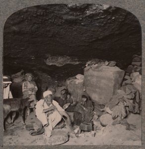Beduini jaskiniowcy w swoich jaskiniach, ok. 1900 autorstwa Unbekannt