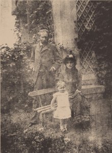 Berthe Morisot, jej mąż Eugène Manet i ich córka Julie, ok. 1881 r. autorstwa Unbekannt